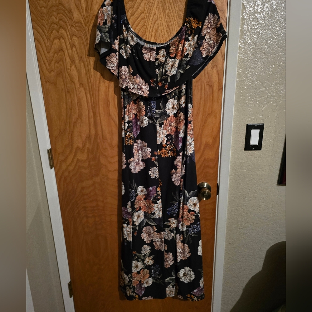 Vibe Sportswear Black Floral Print Dress Off The Shoulder Maxi Dress - Picture 4 of 6